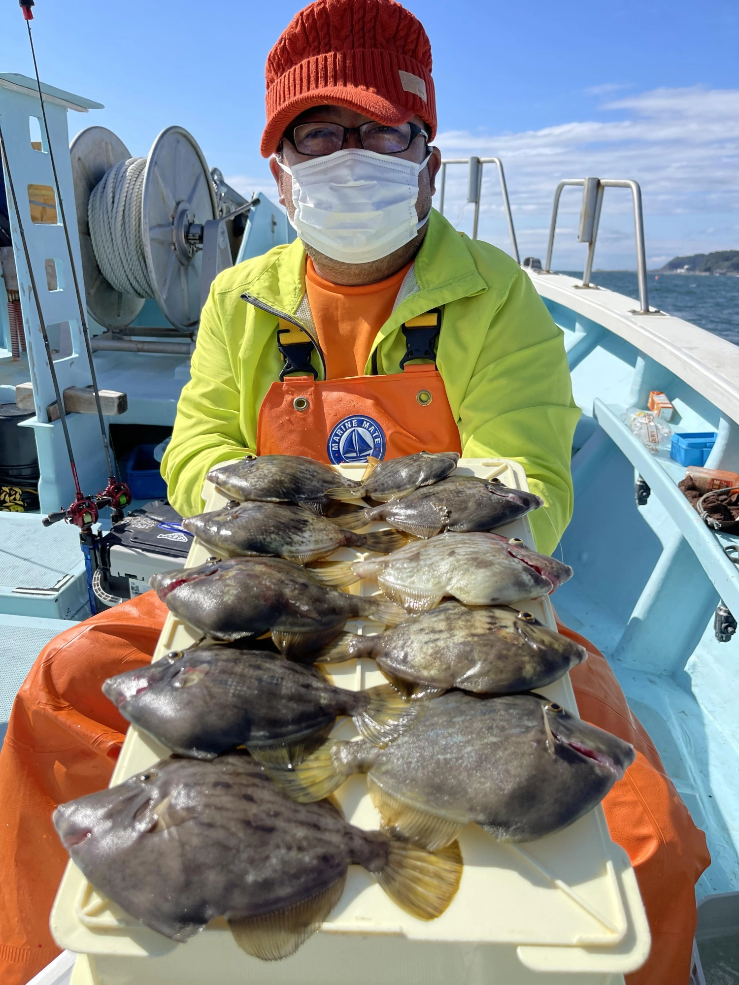 こちらの常連様もデカハギ混じりに良い感じに釣りましたよッ(^-^)