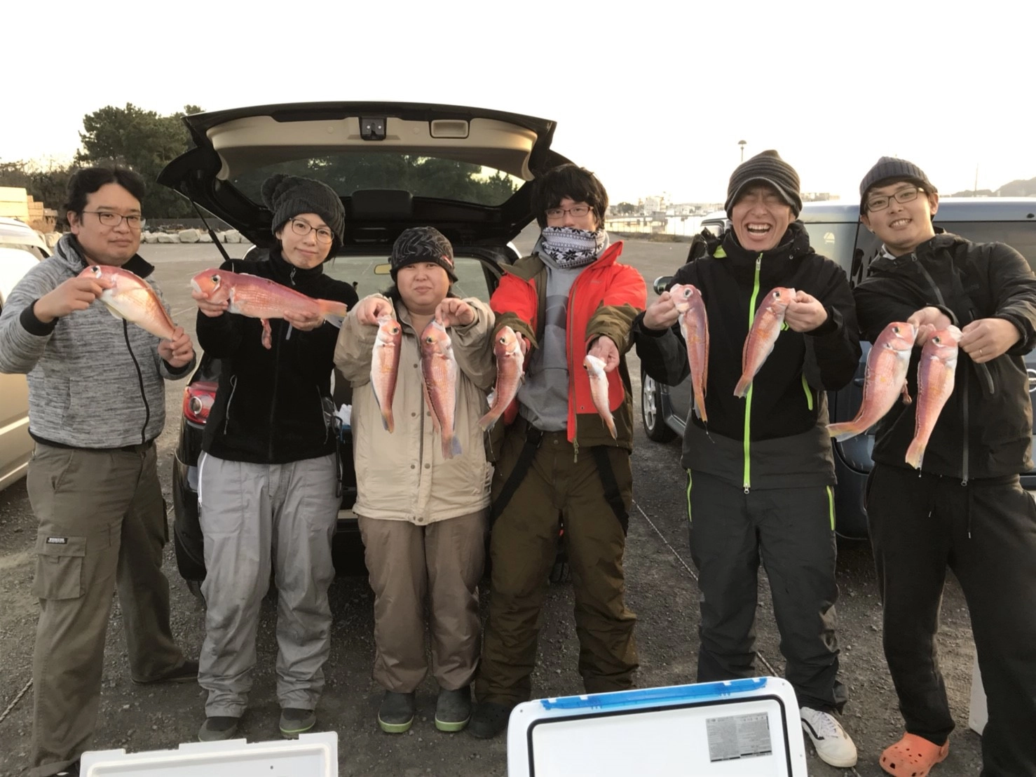 みんなでワイワイ、冬の釣りを満喫！