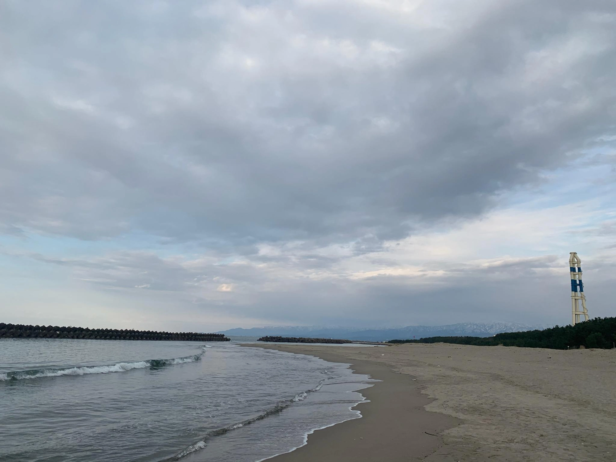 人気ポイントの八津浜です♪
