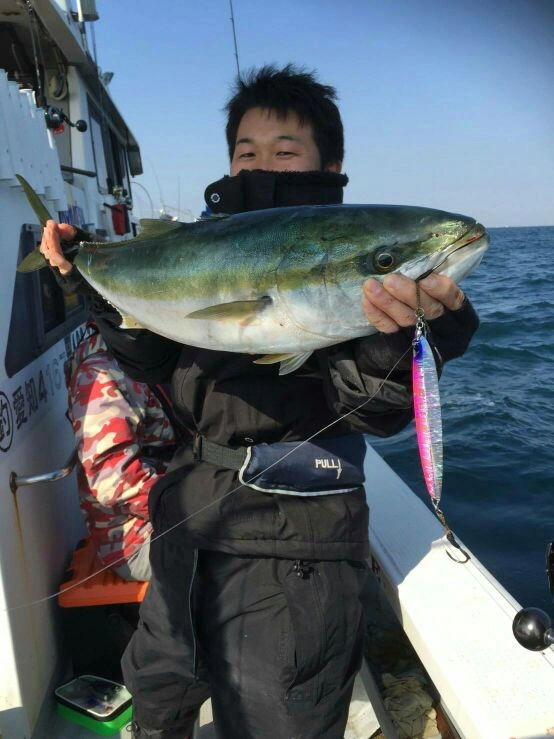 スタッフ松井（大）ゼロワンのピンクシルバーで良く掛けて良くバラしました（笑）