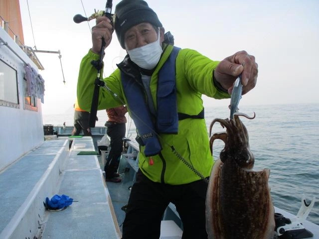 いつもの常連様は『初春コウイカ釣り』にどっぷりハマるッ(・∀・)