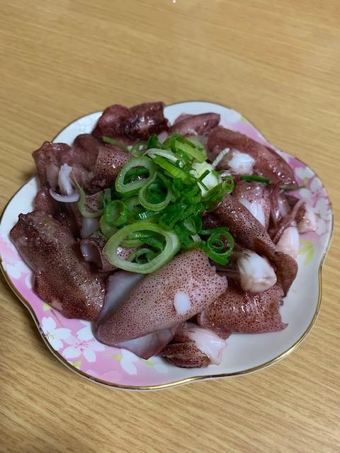 ヒイカは身が柔らかくてとっても美味しいですよ♪加熱して食べてくださいね。