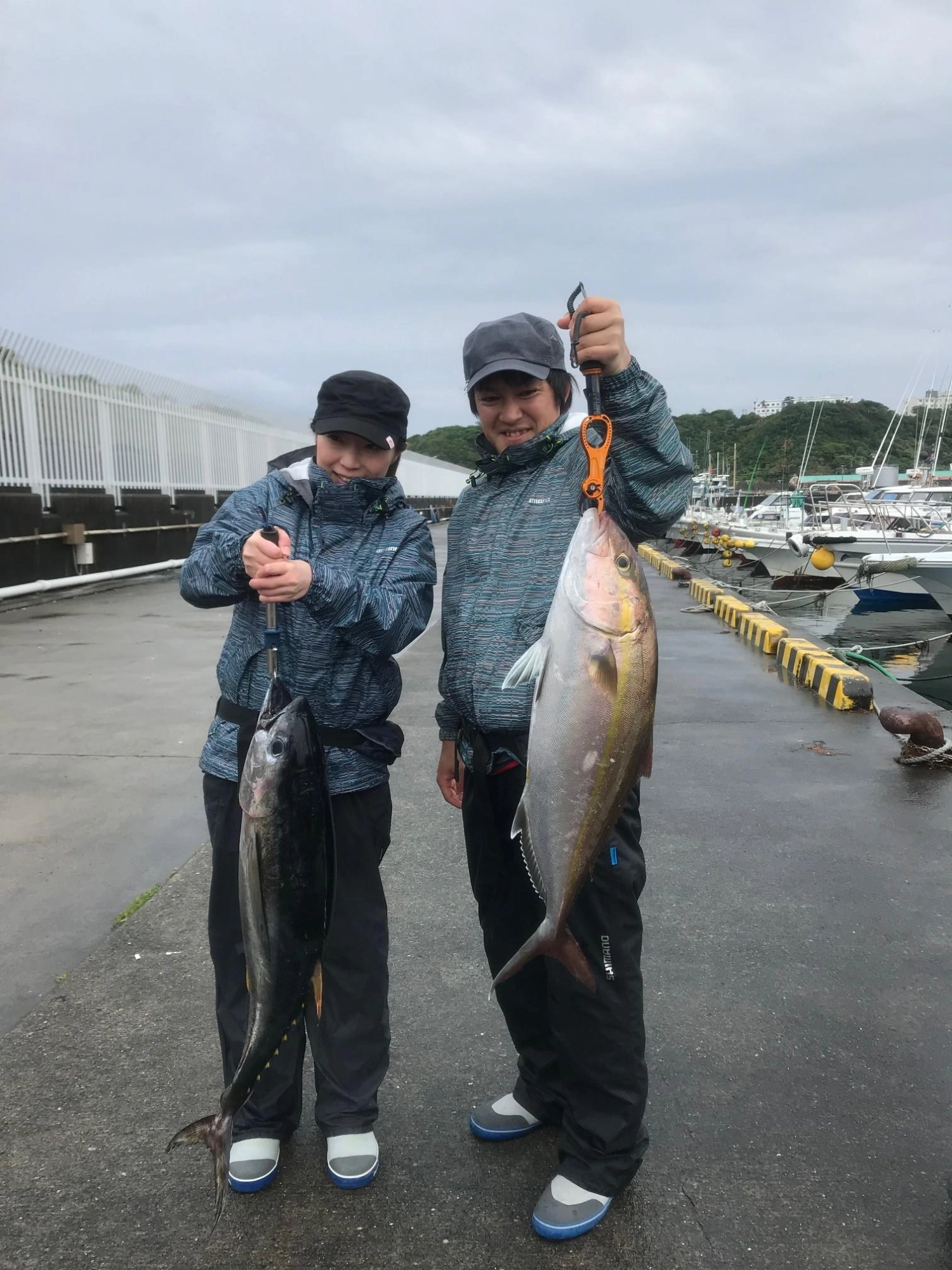 釣りガール様10キロのキハダマグロをキャッチ♪