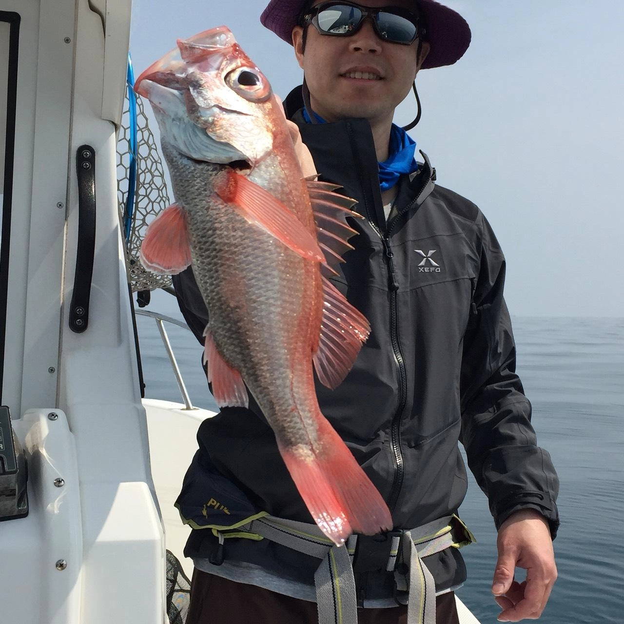朝一で釣れたアカムツ！！