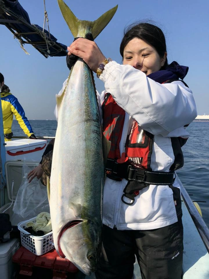 ジギング初挑戦でブリGET!!