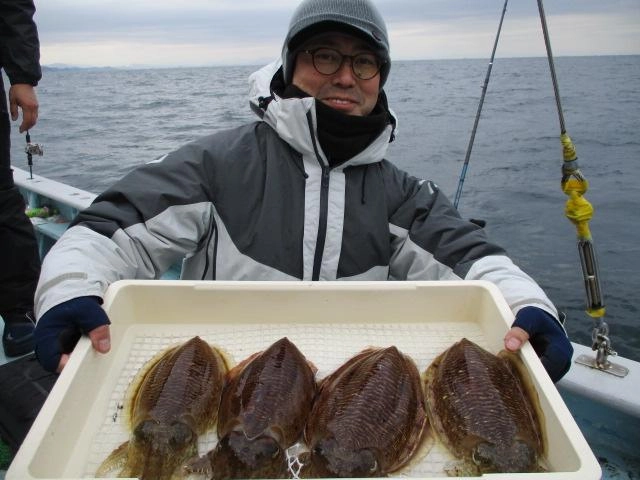 こちらのお客様はコウイカを④ハイも乗せてましたよッ(・∀・)