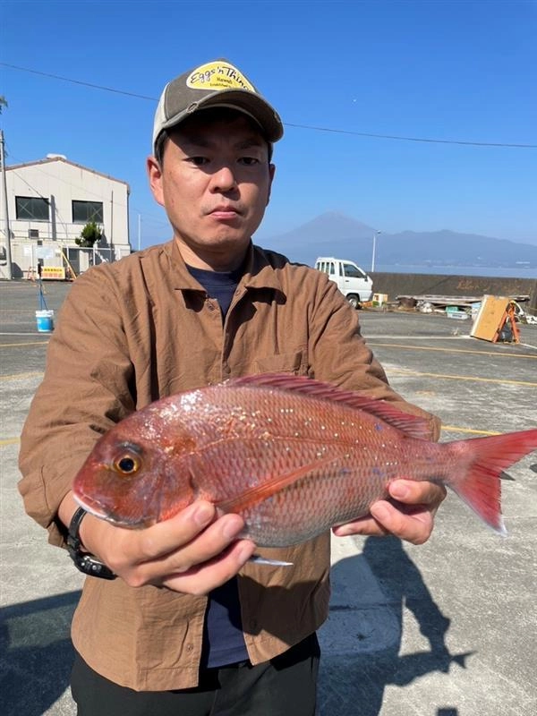１kgのマダイも釣れました！