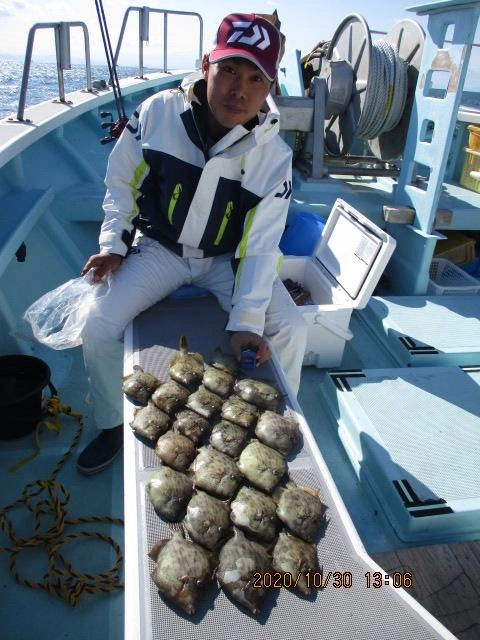今日も沢山、釣っていただきましたッ(^-^)デラ旨過ぎる肝パンカワハギ リリース含めて②⑤枚ッ‼︎
