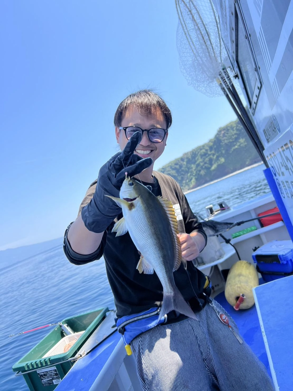 イサキまだまだ釣れます！最後の短時間、試しにイサキ釣りをしてみましたが短時間で10匹釣れました！