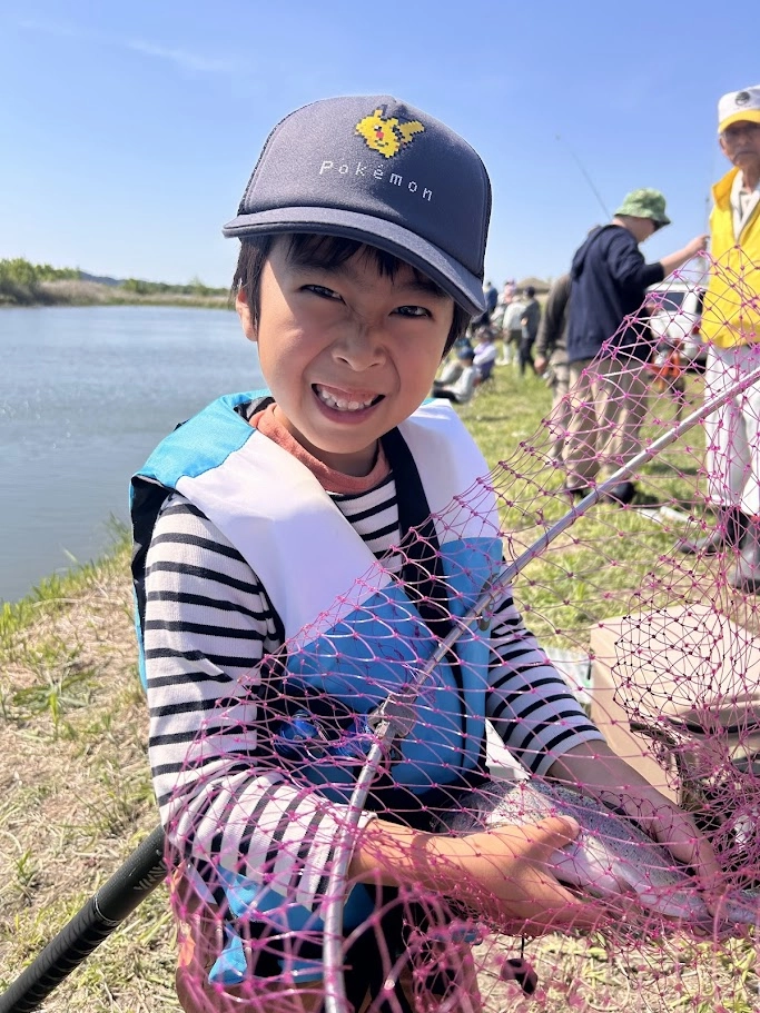 ☆ 大盛況♪ GW天竜川子どもニジマス釣り広場巡回開催報告