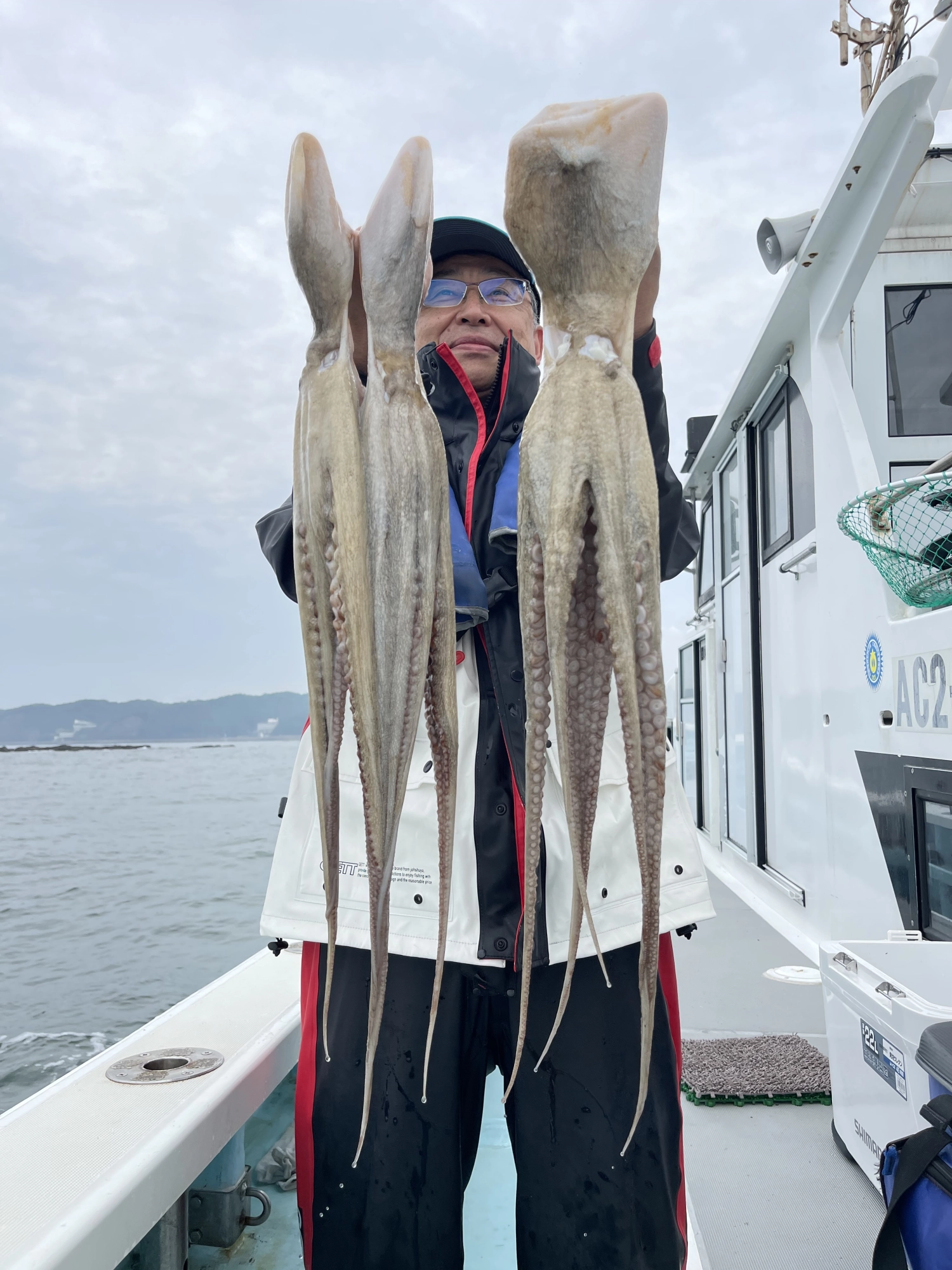 こちらのお客様も❷㌔Overビッグオクトパス含めてデラ狩るッψ(｀∇´)ψ