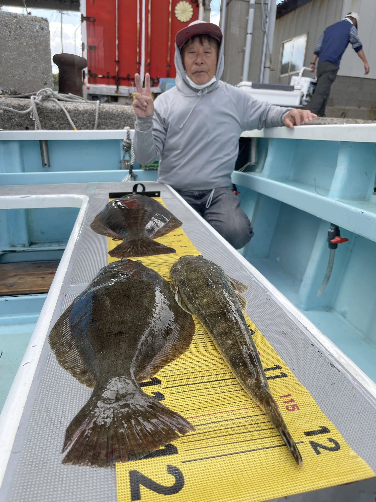 こちらのお客様はキョーイチの肉厚ろくはんOverデッカビラメ狩りッψ(｀∇´)ψ