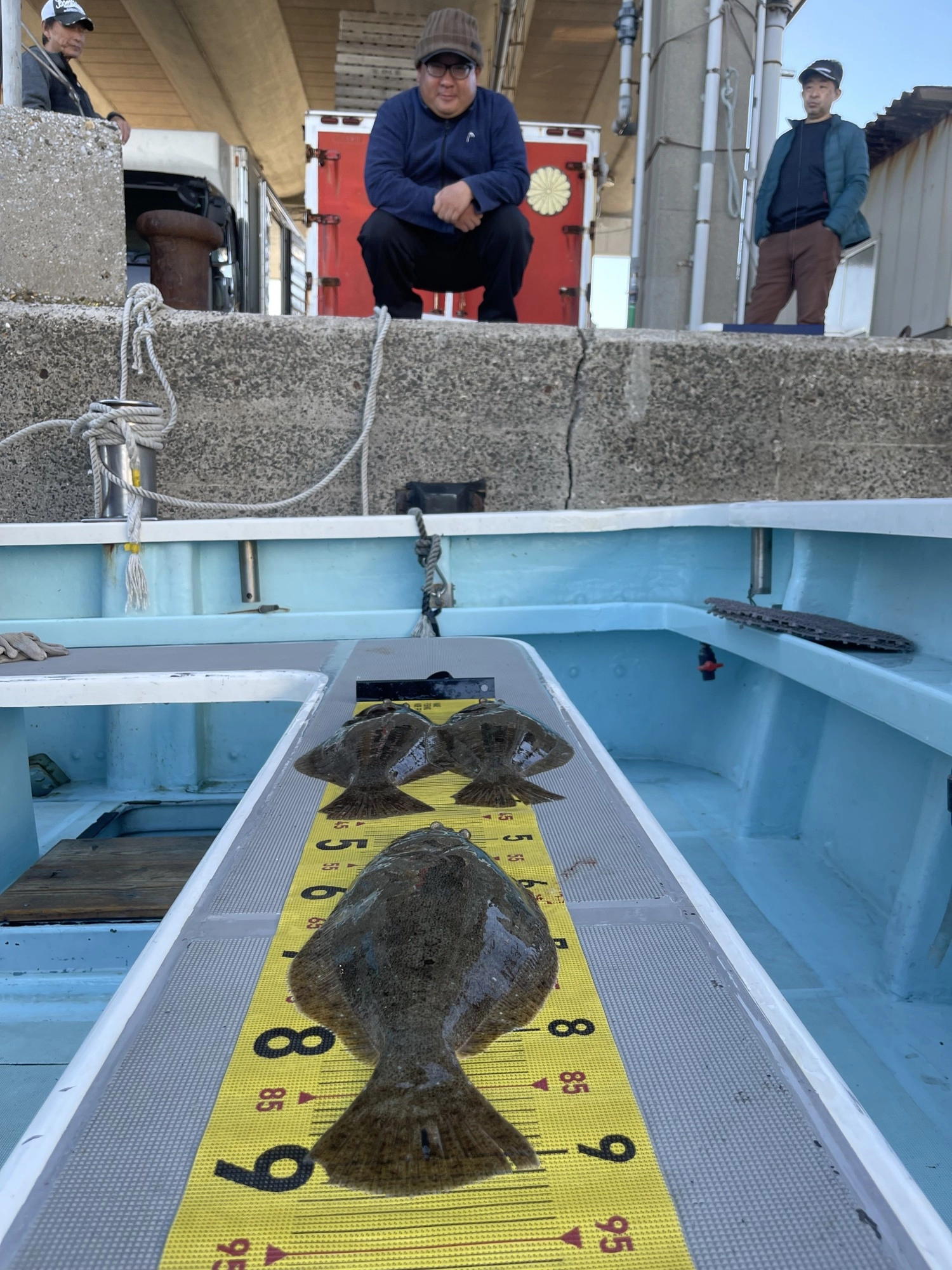 こちらのお客様は地合いで肉厚ビラメを連チャン狩りッψ(｀∇´)ψ